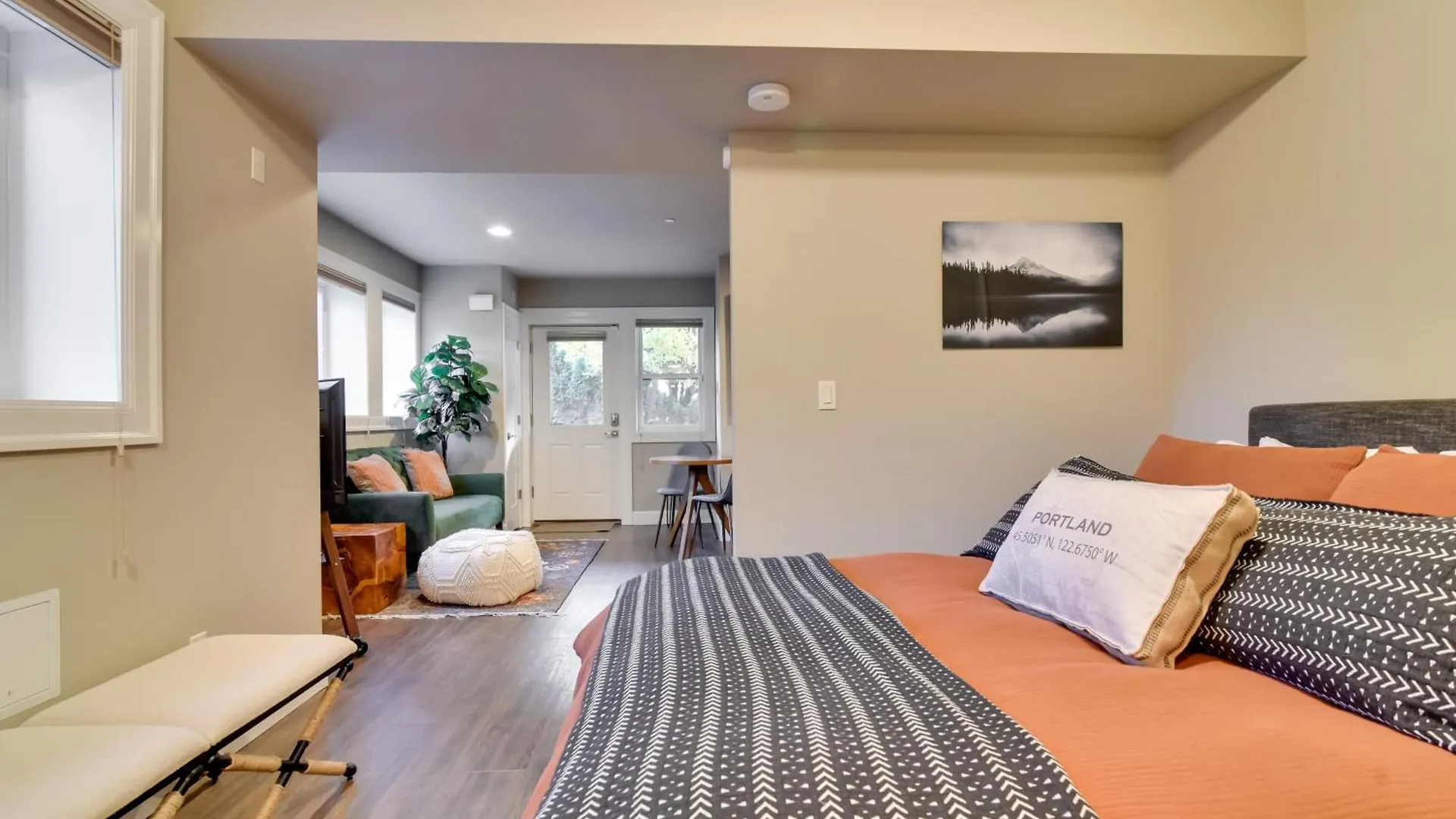 Walkable Portland Studio Less Than 1 Mi To Dtwn!